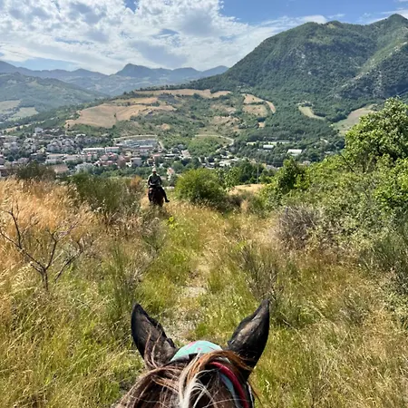 Tenuta Mattei Couette-café 3*
